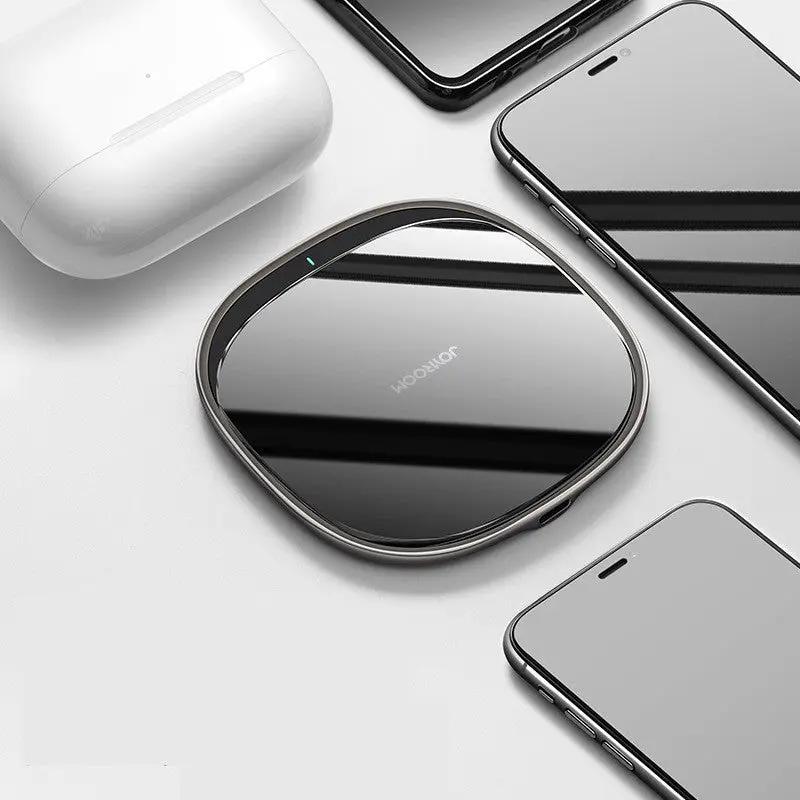 Smart Wireless Charger For Mobile Phone - NordicTech